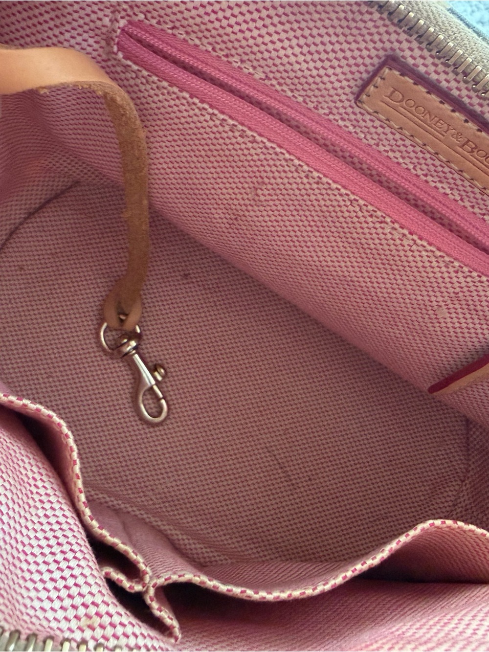 VINTAGE Dooney & Bourke Logo-Print Hobo with Tan Trim - Picture 7 of 7